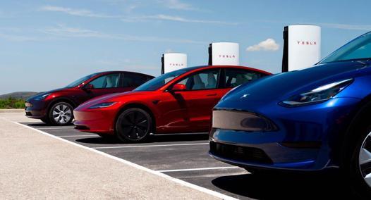 Auto elettriche obbligatorie in affitto e flotta dell'azienda entro il 2030, la ...