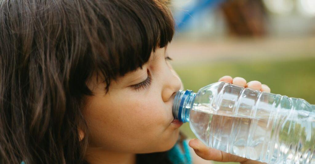 Pfas nei bambini: uno studio tutto italiano svela i pericoli per il sistema immunitario |P.di