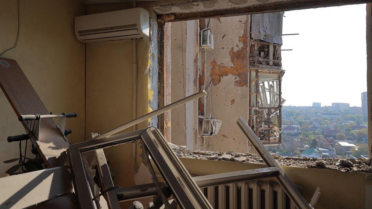 Ukraine, 1,259 in war: Living News